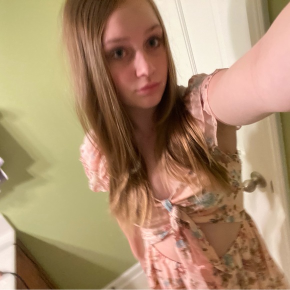 Meet your Posher, Josie - Picture 1 of 1